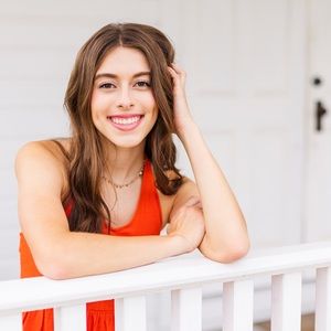 Meet your Posher, Clemmie